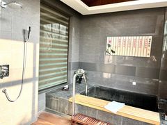 -张家港金凤凰度假村温泉