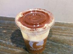 -瑞幸咖啡(万科红立方大厦店)