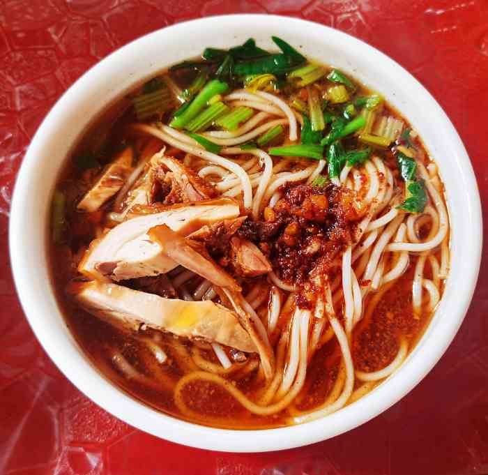 弥勒马氏卤鸡(威清路店)-"【弥勒马氏卤鸡】位于威清路上,店面好找,.