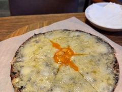 黑松露披萨-Carbon莫卡哆·意大利复古集市餐厅(杭州大厦店)