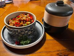 传统黑三剁配薄饼-雀舞云南菜(天津天河城购物中心店)