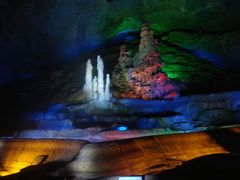 -巴马水晶宫