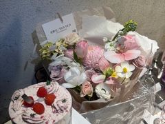 -山与蓝·轻糖鲜果蛋糕(勒泰店)