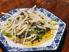 太湖芦苇根炒肉丝-呼吸森林·生态农庄农家乐私房菜