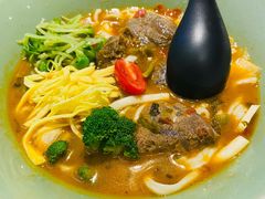 手切酸菜牛腱子面-陳八两面家(滨江天街店)