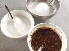 桌上调料-正宗杨记普洱酸醋米线(总店)