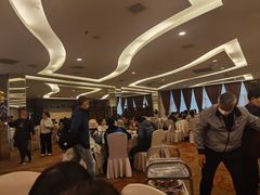 等位区-新长岭大酒店酒楼