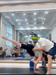 -亚太瑜伽普拉提学院