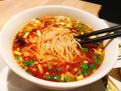 西付岐山臊子面-白起肉夹馍