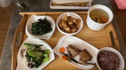 -卓玥国际月子会所(罗山路店)