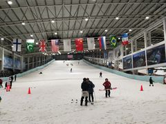 -乔波室内滑雪场