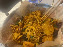 -红渡小香·牛肉麻辣香锅(车站南路店)