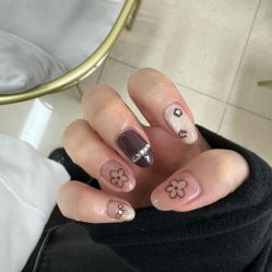 -尤米一站式美甲美睫