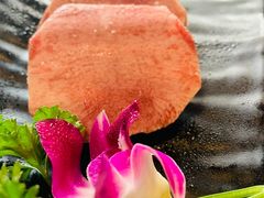 厚切牛舌-唯成•韩国炭火烤肉 유성고기