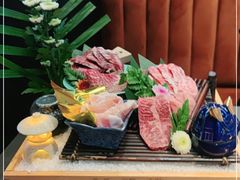 -铭牛烧肉·和牛海鲜自助(高新月牙湖店)
