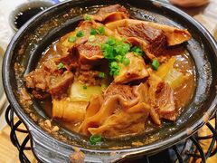 有机萝卜焖牛腩-乜都得港式茶楼(天贵路店)