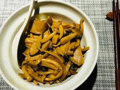 -乐领拈花溪·林涧食韵