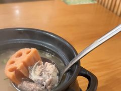 -莲餐厅·湖北菜·潜江小龙虾店(愚园路店)
