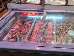 -尚品海鲜肥牛自助火锅(湖明店)