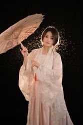 -汉仪华裳汉服馆(打浦桥店)