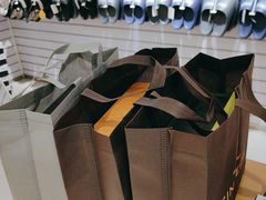 -云柏鞋业(十里堡店)