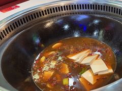 -哈尔滨烧烤·山河村铁锅炖(交大店)
