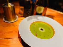 西葫芦瓜汤配扇贝刺身及黑鱼子酱-AZUL by FUEL蓝色·法式酒馆(琶醍店)