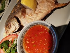 香煎鲳鱼-大头虾越式风味餐厅(光明广场店)