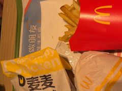-麦当劳(轻轨曹杨路店)