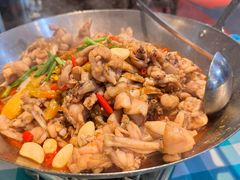 -昱龙大盆牛蛙馆(三兴街总店)