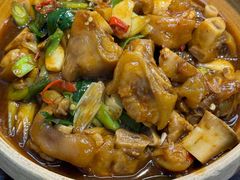 红烧猪蹄-民间瓦缸煨汤館(嵩山路店)