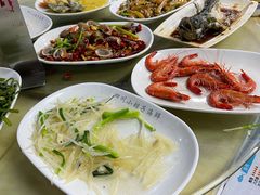 -四川小胡子海鲜(丁村万人海鲜广场店)