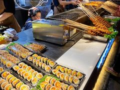 自助取餐区-中东大市场美食城