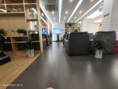 -弘仁宝佳比亚迪4S店(宝山旗舰店)