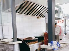 -黄阿姨锅贴大王(万航渡路店)