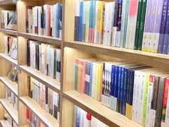 -猫的天空之城概念书店(杭州南宋御街店)