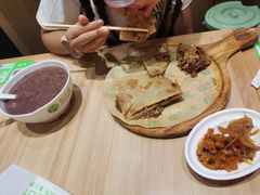 -甲乙饼·北京手工肉饼(西直门凯德茂店)
