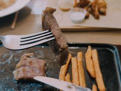-必胜客(上海华谊新所店)
