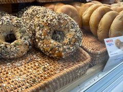 -红星前进面包牛奶公司(君太店)