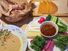 -关东小磨东北菜(上海长风大悦城店)