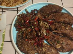 -顶峰夜宴·龙虾烧烤大排档(九江学院店)
