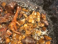 -鱼窝棚柴火铁锅炖(富山屯店)