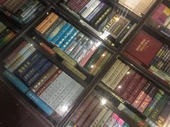 -钟书阁(松江泰晤士小镇店)