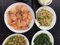 -爱的果实月嫂育婴师(世纪东方店)
