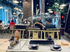 大堂-破瓦寒窑·地摊烤羊排