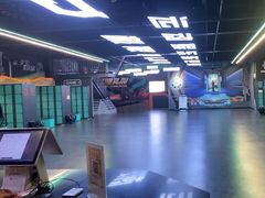 -极限PLAY运动娱乐新世界·团建派对表演休闲馆·室内高空游乐园