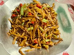 -堂瓦里·33年传统赣菜(第一街区店)