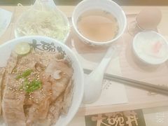 -熊吞·大碗丼烧肉饭(济宁万达广场店)