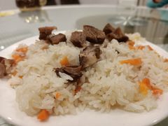 精品手抓饭-巴扎美食·新疆菜·西域歌舞表演餐厅(新疆大厦店)