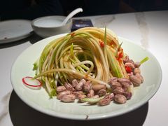 七彩花生拌小瓜-麻六记(新天地店)